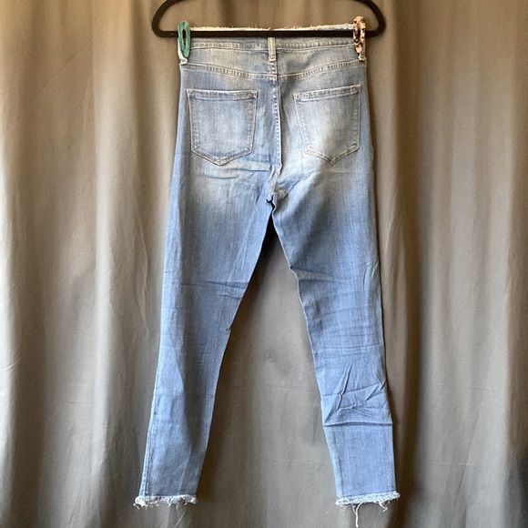 Vervet Jeans - Picture 3 of 3